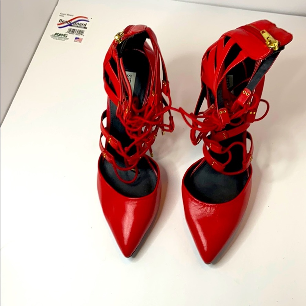 Women’s shoes